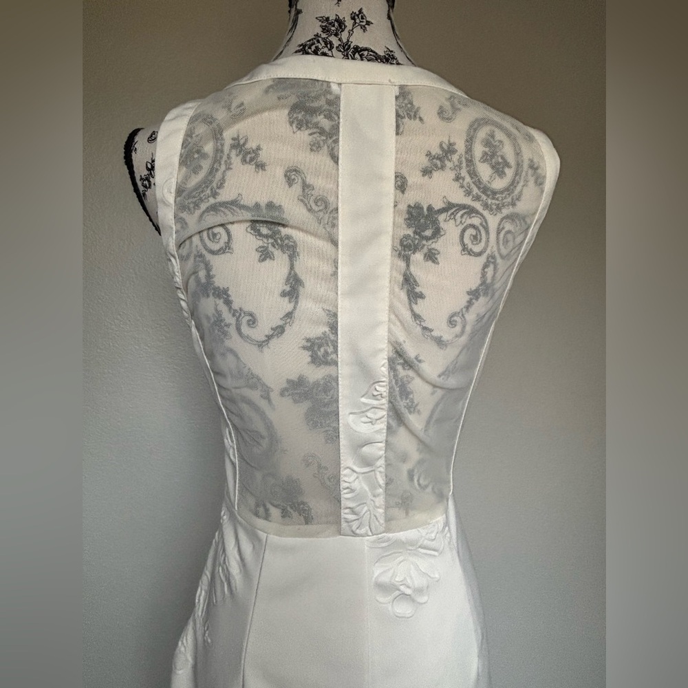 Marineblu beige Floral Mini Dress - Picture 9 of 12